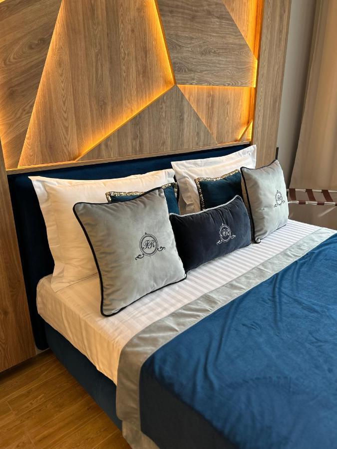 Central Family Boutique Apartments 2 리비프 외부 사진